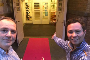 Primeur: Eerste Roze Loper in Amsterdam!